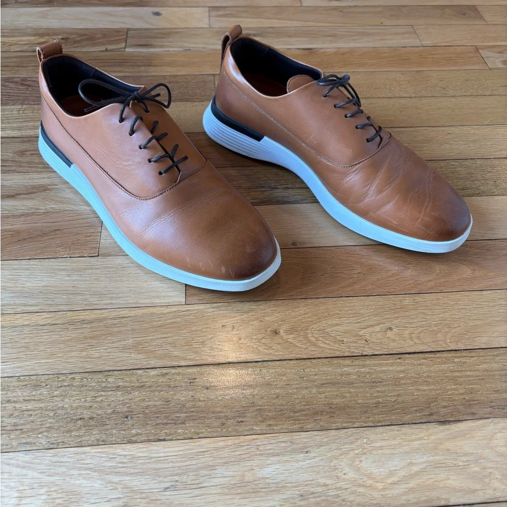 Wolf & Shepherd Crossover Derby shoes